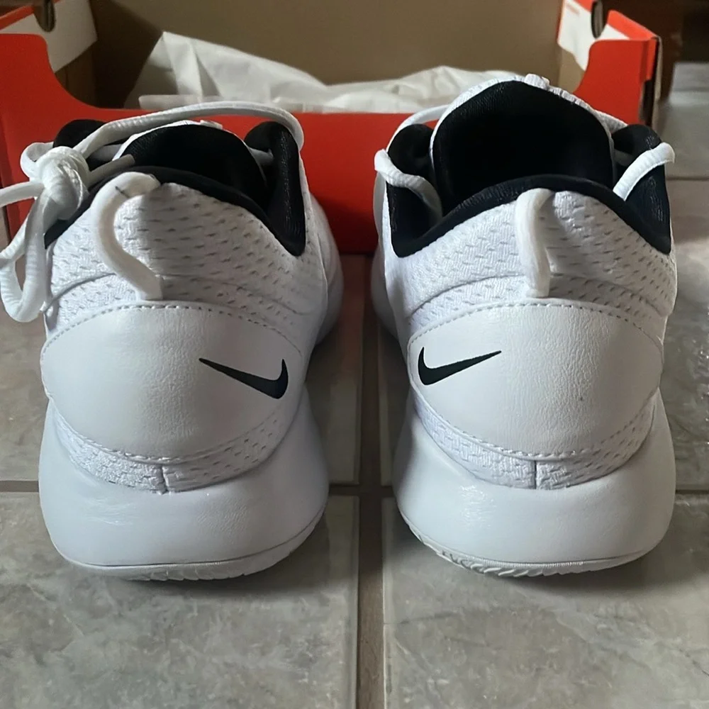 NIB NIKE HYPERDUNK LOW TB - Picture 4 of 8
